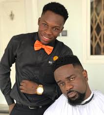 Shatta Wale and Sarkodie’s barber reveals how much they pay for their haircut (Video) 5