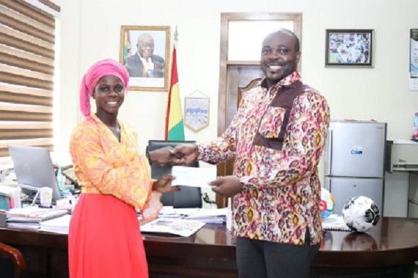 Black Maidens captain Mukarama receives GHC30,000 from President Akuffo-Addo 5