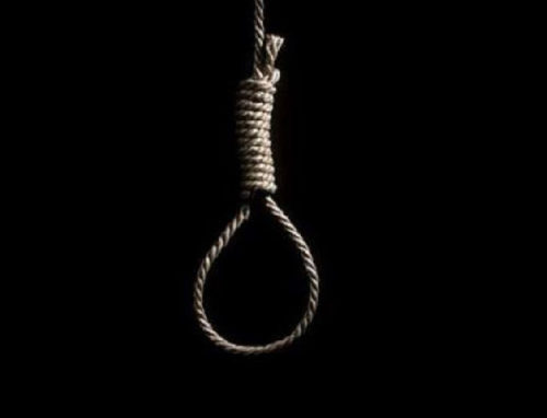 Middle-aged man commits suicide on UEW campus 5