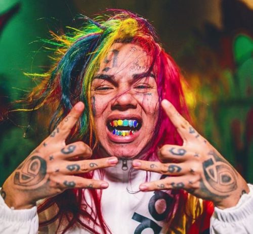 6ix9ine Reportedly Inks Multi-Million Dollar Record Deal From Behind Bars 21