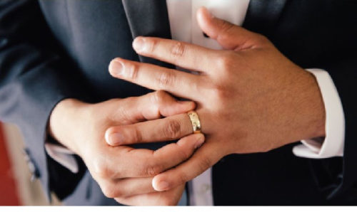 Why men take off their wedding rings! 12
