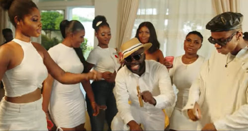 ‘Battle of backsides’ as Andy Dosty lines up bootylicious ladies for ‘1K’ video 5