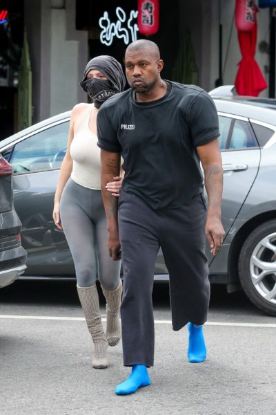 Kanye West sports bizarre shoulder pads as Kim Kardashian accuses him of spreading Drake affair rumor 3