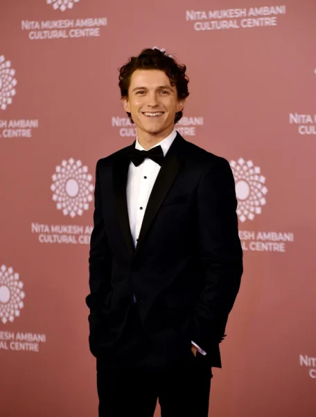 Tom Holland Reveals He Has Been Sober for More Than 1 Year: I’m Getting Better at ‘Recognizing Triggers’ 3
