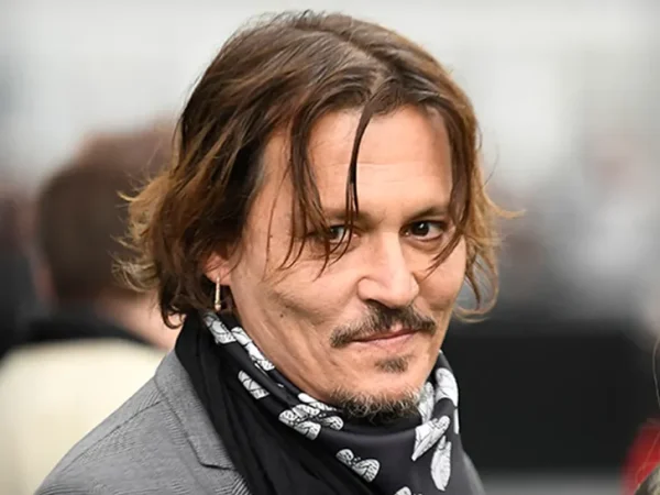 Johnny Depp Taking Movie Comeback Seriously, Less Partying More Health and Rest 11
