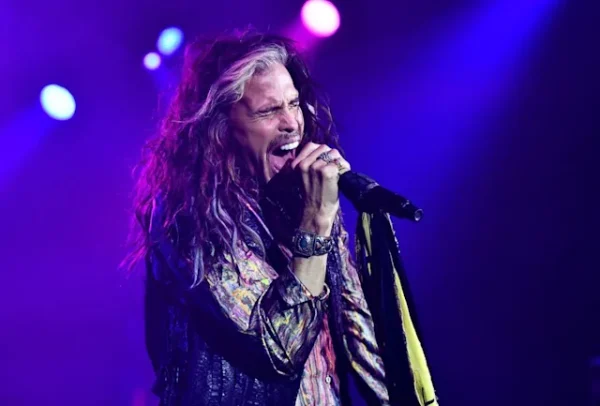 Aerosmith cancel Peace Out tour as Steven Tyler, 75, shares challenging health update 4