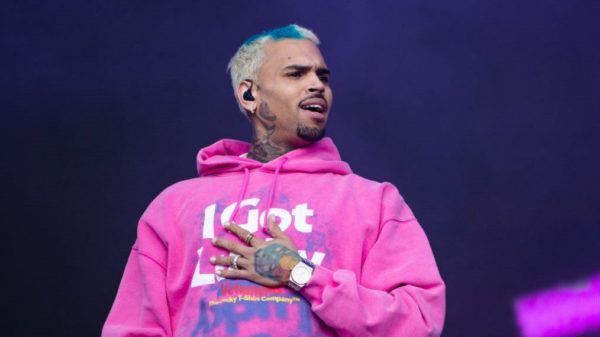 Chris Brown Reportedly Sued Over Unpaid $2 Million For Popeyes Restaurants 9