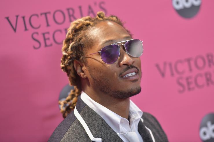 Future's Alleged Baby Mama Eliza Reign Shares Half-Naked Pregnancy Photos 17