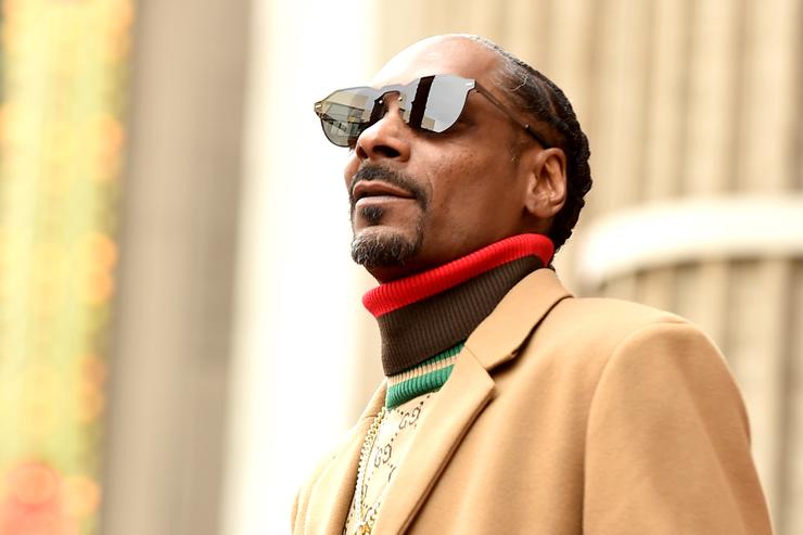 Snoop Dogg Didn't Know His & Kurt Cobain's Smoking TB Pic Was Actually Photoshopped 1