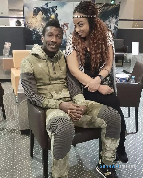 Video: How Asamoah Gyan and Gifty Gyan reacted to news of DNA results 9