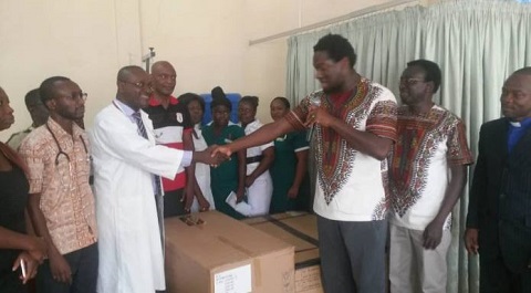 Asantewaa boy’s foundation donates incubators to two hospitals 17
