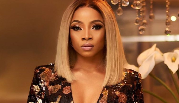 Chop his money and run away – Toke Makinwa advises women on what to do with married men 18