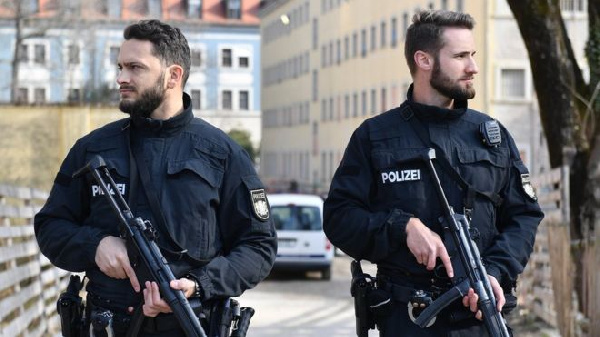 German police arrest 10 people on suspicion of planning terror attacks 23