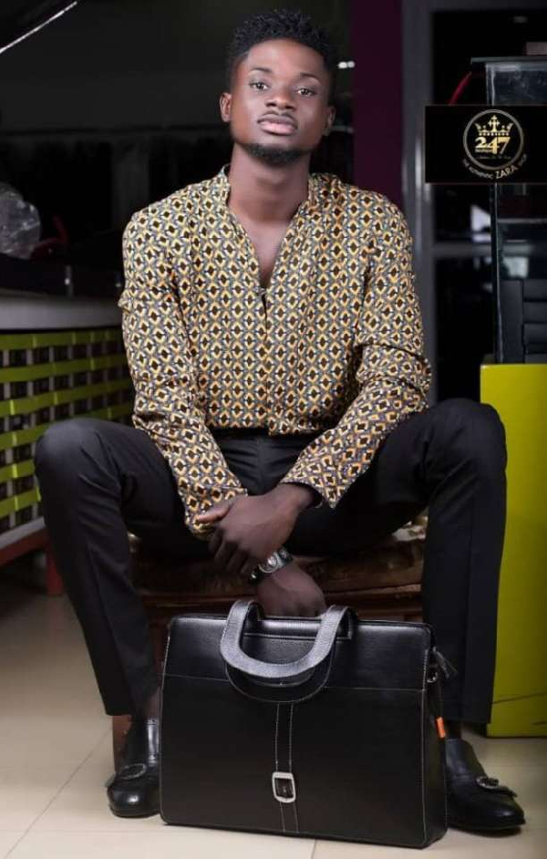 Kuami Eugene spends time with his grandma; makes her laugh in latest video 36