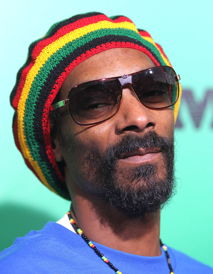 Snoop Dogg Leaves Stench Of Weed In Green Room, Theatre Staff "Big Mad" 17