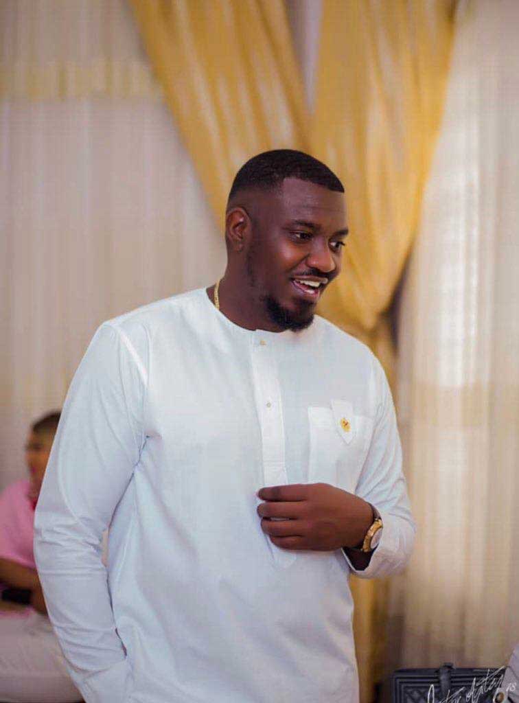 Moment John Dumelo shared a passionate kiss with Gifty at their wedding 10
