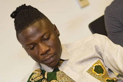 Stonebwoy charged for displaying firearms in public 1