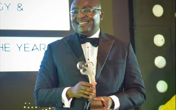 Vice President Bawumia adjudged the Digital Leader of the Year 1