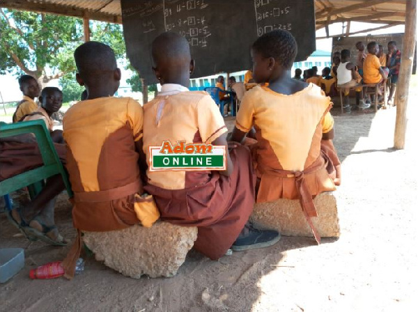 Debts delay classroom commissioning; force pupils to sit on blocks to study 17