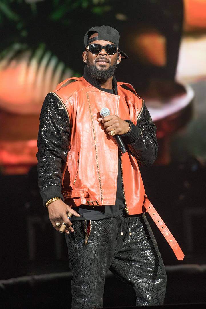R. Kelly Headed To Trial With Mississippi Sheriff Over Affair With His Wife: Report 17