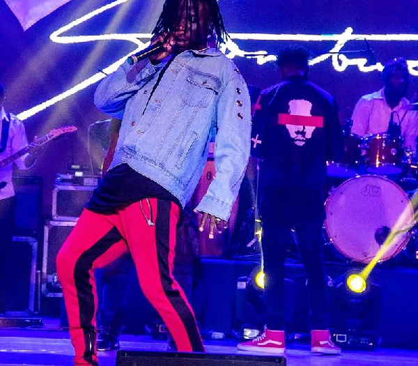 Stonebwoy reacts after news went viral that he was kicked-out of his hotel in Kenya after flopped concert 24