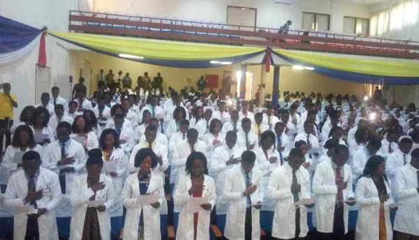 Sack doctors without white coats, name tags from hospitals – Medical and Dental Council 9