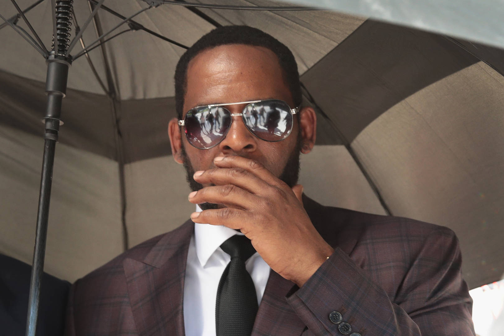 R. Kelly files motions for new trial or reversal of conviction 18