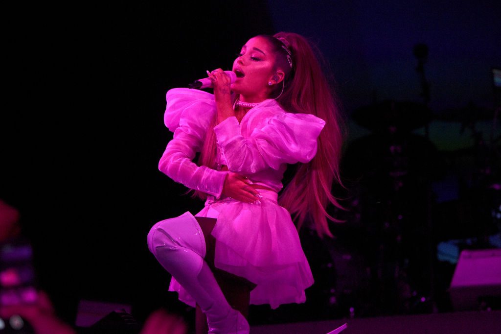 Ariana Grande falls on stage while performing 22