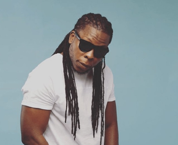 It is pure stupidity to beg for money – Ayigbe Edem fires lazy beggars 25