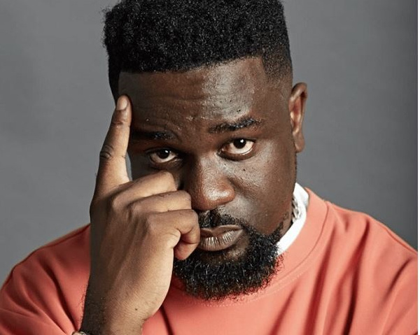 We just throw around the ‘honorable’ title – Sarkodie reacts to Parliament's drama 25