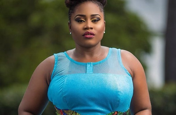 Kwasi Aboagye, Arnold tear into Lydia Forson for berating a man who sent for her number 25