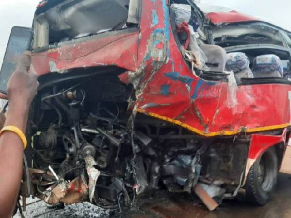 Car crash claims 10 lives at Gomoa Mampong 8