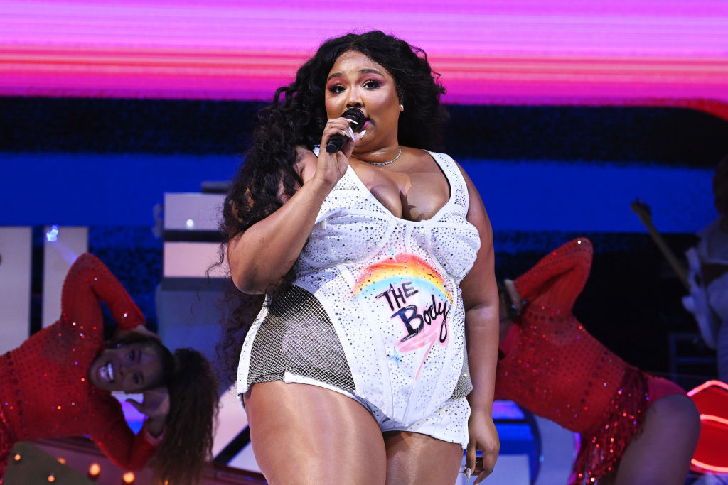Lizzo Shows Her Booty On IG, DaBaby Drops Off A Flirty Comment 13