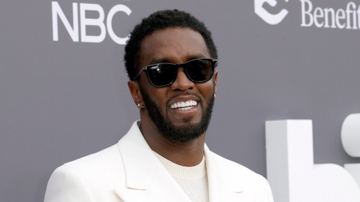 DIDDY SHARES ADORABLE NEW PHOTOS OF BABY DAUGHTER LOVE 6