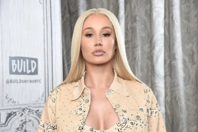 Iggy Azalea’s Fans Voice Disappointment In OnlyFans Content 16