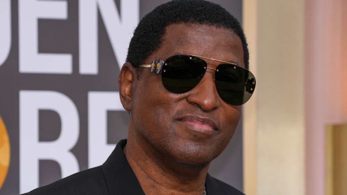 Babyface Plans To Pay Tribute To Late Mother With Super Bowl Performance 10