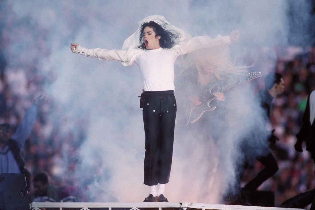 Michael Jackson Estate Close To Finalizing $800M-$900M Deal For Singer’s Catalog: Report 12
