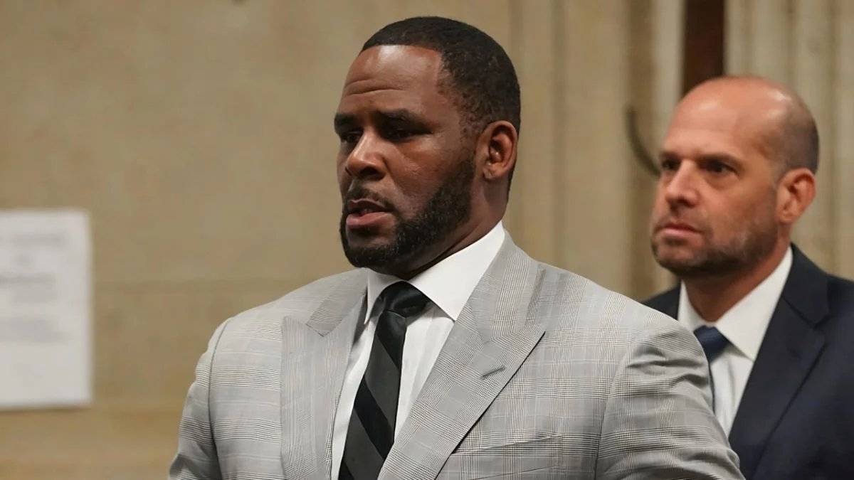 R Kelly prosecutors say music royalties should go to his victims 8