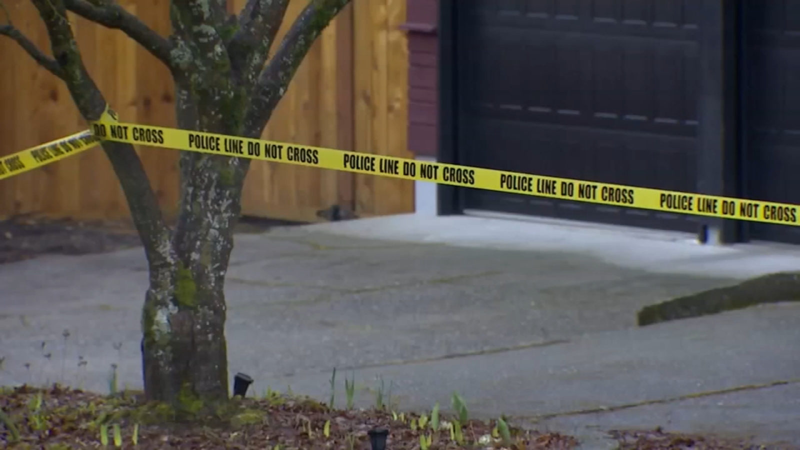 Redmond shooting: Podcaster, husband fatally shot after stalker breaks into WA home, police say 1