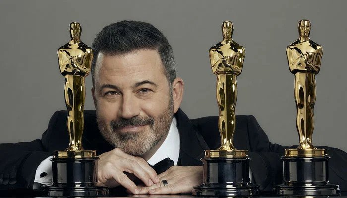 Oscars 2023 host attacks Golden Globes 37