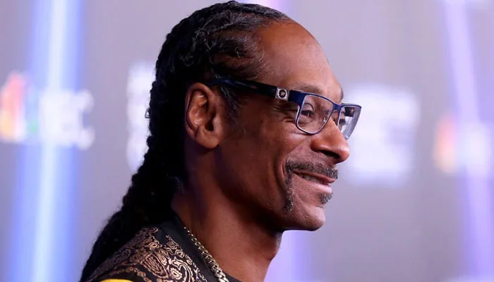 Snoop Dogg resigns from gaming giant FaZe Clan amid company’s stock plummet 13