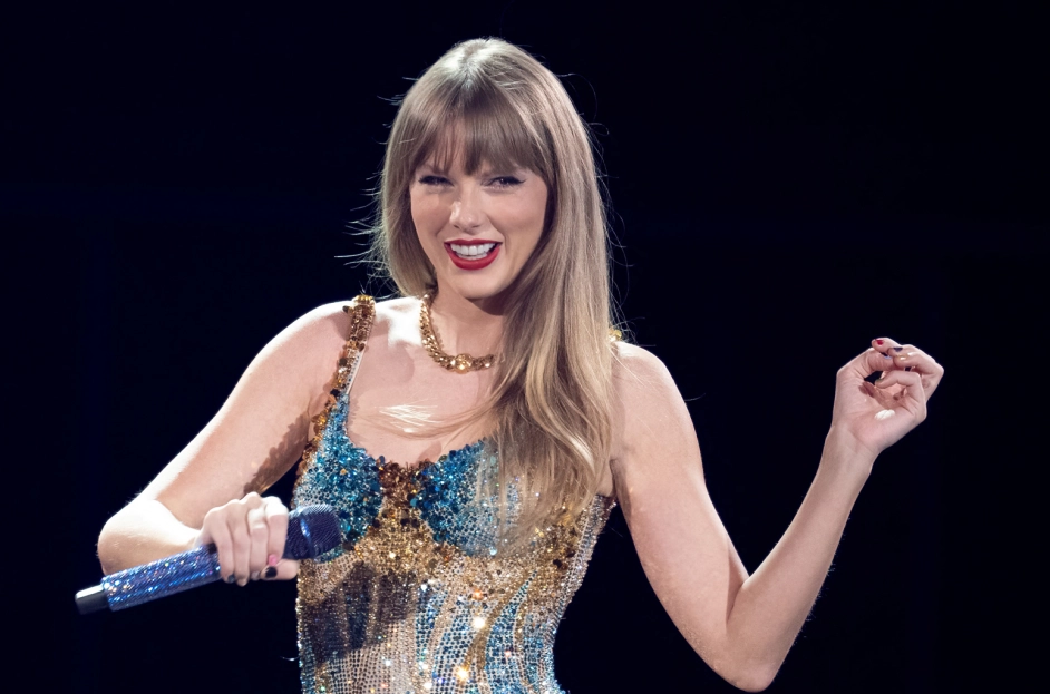 Taylor Swift Announces ‘Speak Now’ as Next Re-Recorded Album at Nashville Concert 12