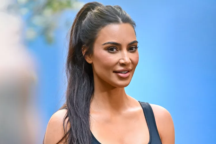 Kim Kardashian stuns in blue bikini in new photoshoot 14