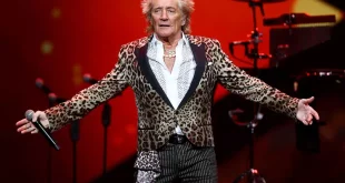 Rod Stewart Clarifies He'll 'Never Retire' and 'Always Come Back' to His Hit Songs as He Makes Swing Album