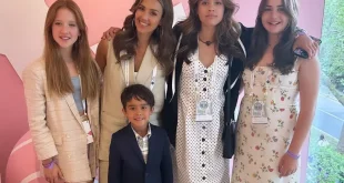 Jessica Alba Celebrates Beginning of 'Fam Summer Vacay' by Sharing Sweet New Photo with All 3 Kids