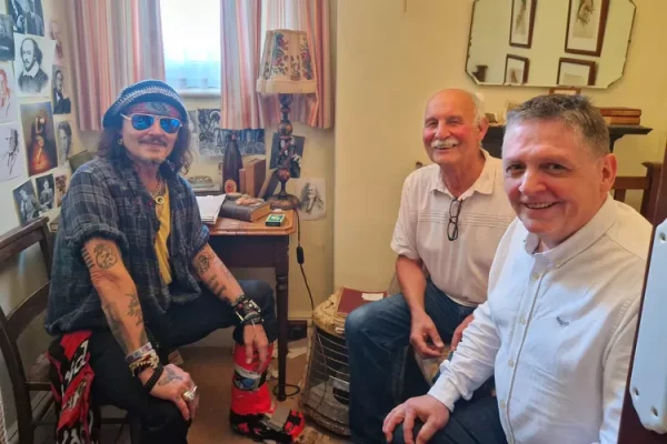 Johnny Depp Visits Birthplace of Poet Dylan Thomas in Wales While Touring with Hollywood Vampires