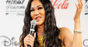 Kimora Lee Simmons Is Staying Strong Following Public Feud with Ex Russell Simmons: 'I'm a Tough Chick'