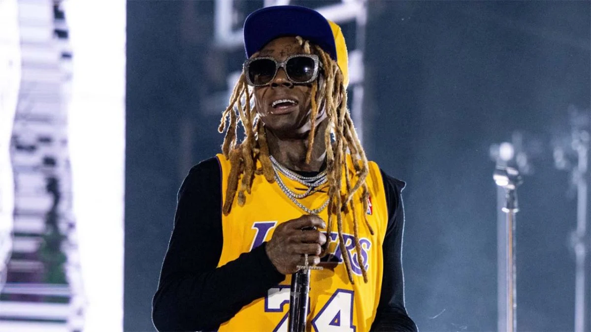 Lil Wayne Freestyles New Lyrics To 'A Milli' During 2023 ESPYs Performance 14