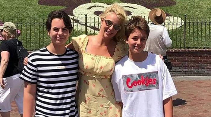 Britney Spears plans to meet her sons after they relocate to Hawaii with dad K-Fed 21