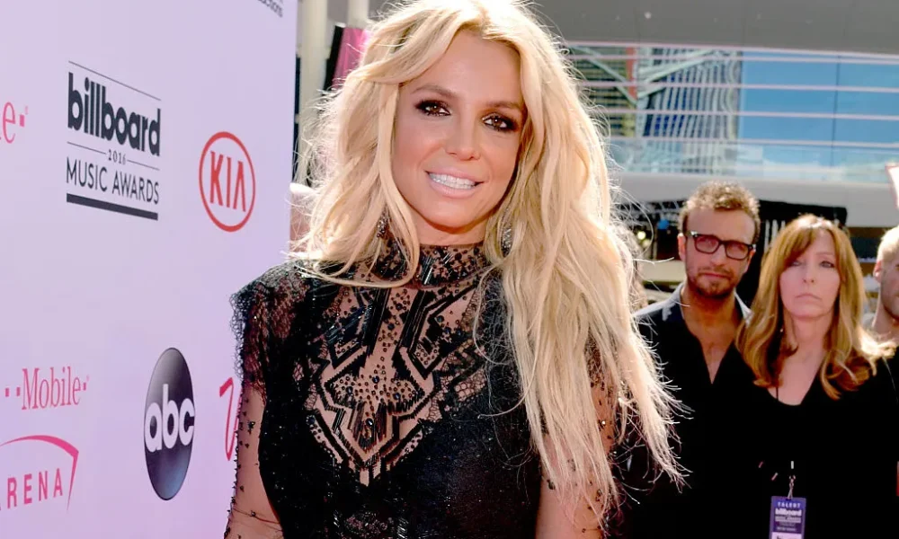 Britney Spears Celebrates Holiday Season With Latest IG Post 1